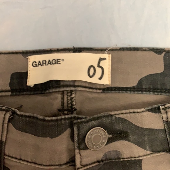Garage Camouflage Pants - Picture 3 of 3